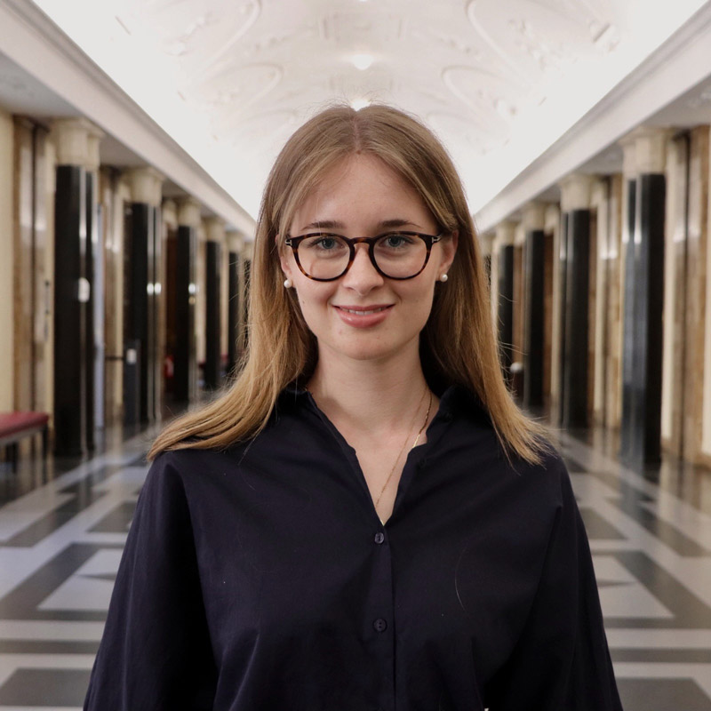 Viktoria Schwarzer, Autorin im IQB Karrieremagazin