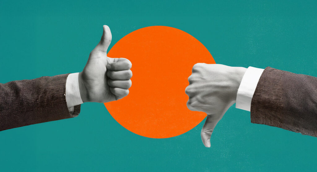 Abgelehnte Bewerbung - Daumen runter - Symbolbild